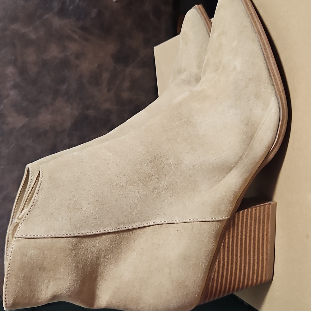 INDIGO RD TAYSUM2 MEDIUM NATURAL BOOTIE: NEW IN BOX(NO LID) (DEFECT): SIZE 11